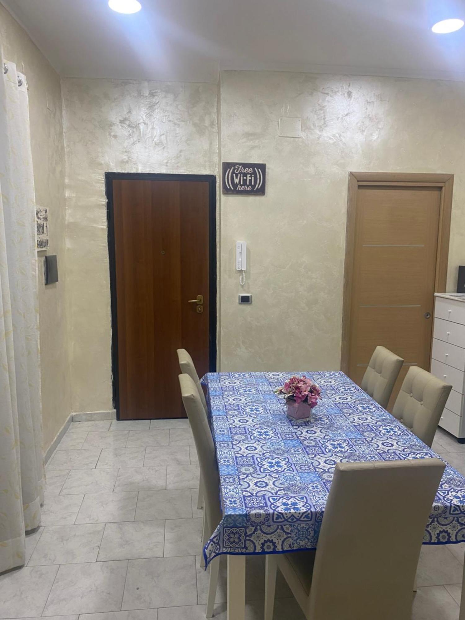 La Casa Di Vera Naples Luaran gambar